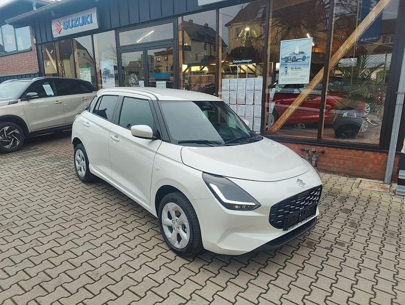 Neu Suzuki Swift Comfort 83 PS (61 kW) 2025 Weiß Limousine