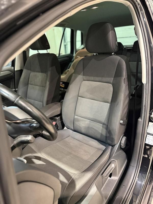 Gebraucht VW Golf VII 110 PS (80 kW) 2014 Schwarz Kleinwagen