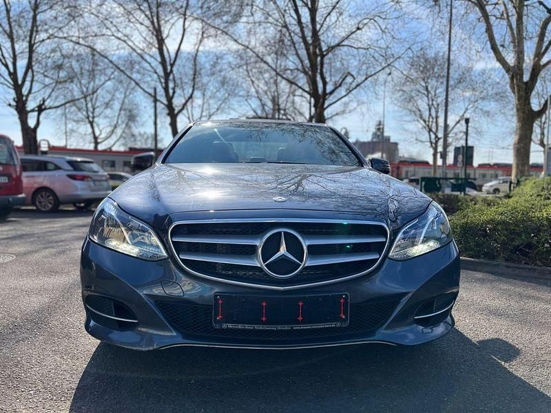Gebraucht Mercedes E200 136 PS (100 kW) 2015 Grau Limousine