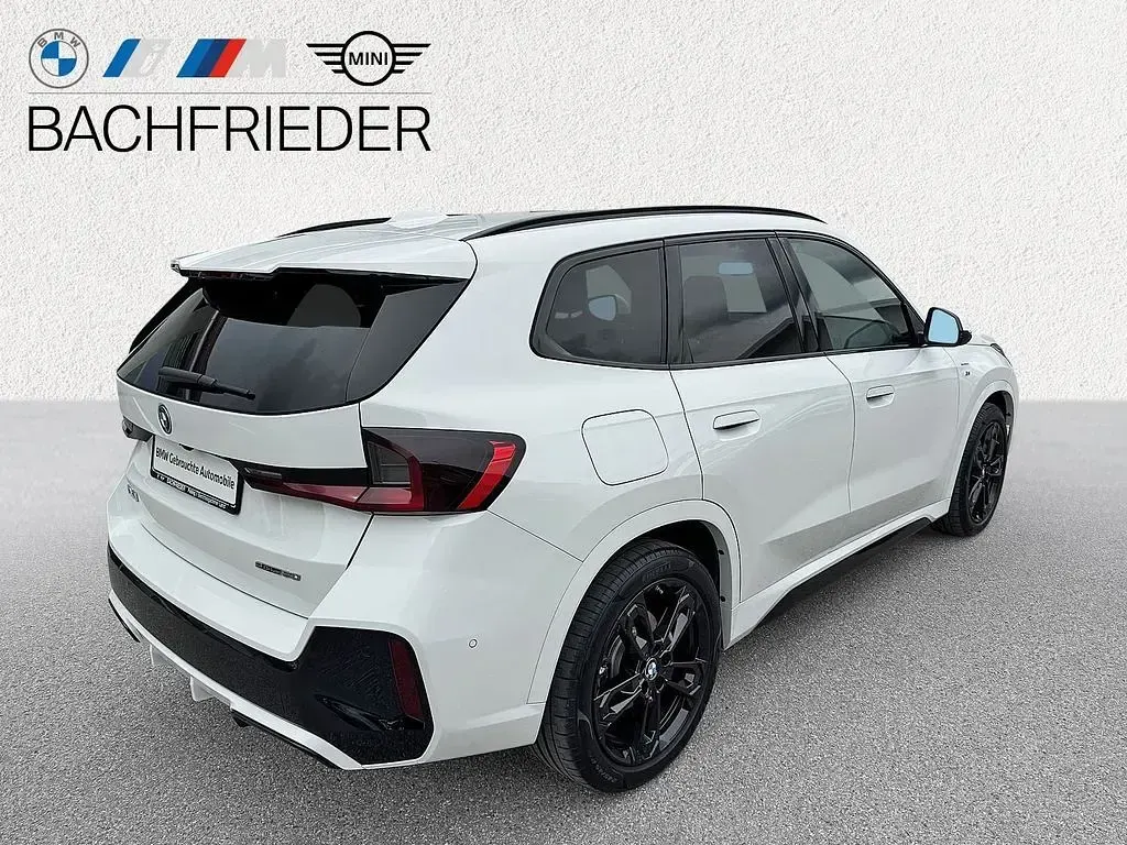 Gebraucht BMW iX1 M Sport 150 kW (204 PS) 2025 Weiß SUV