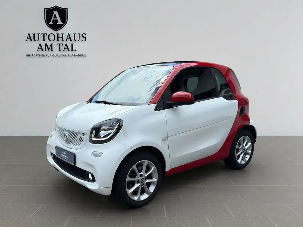 Gebraucht Smart ForTwo Coupé Passion 71 PS (52 kW) 2015 Crystal white Coupé