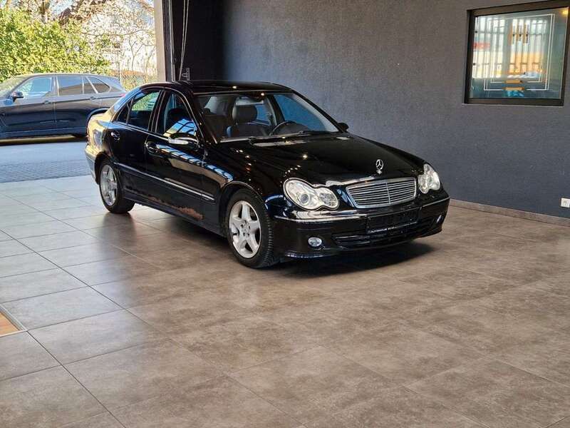 Schwarz Gebraucht 2005 Mercedes C230 Avantgarde Limousine | 2.999 € (Fairer Preis) - Bild 1/2