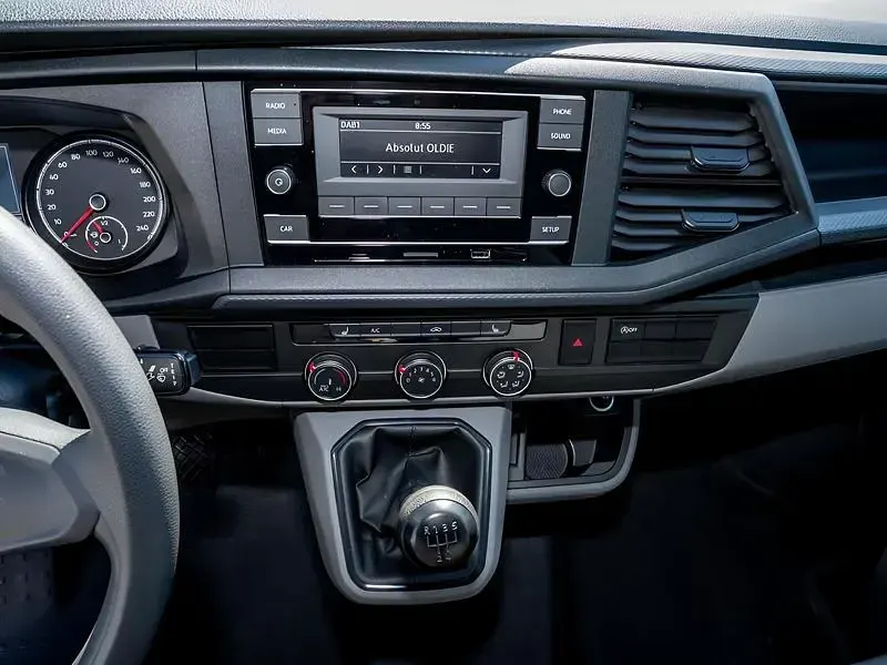 Second-hand VW Transporter 110 CP (80 kW) 2025 Gri Van