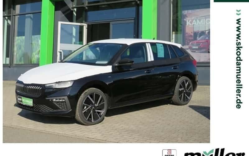 Schwarz (schwarzmagic perleffekt) Neu 2025 Skoda Scala Tour Kleinwagen | 37.039 € - Bild 1/4