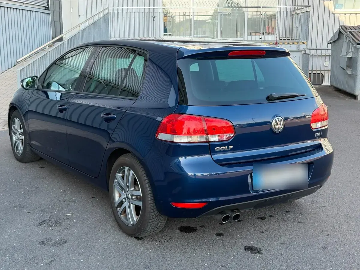 Gebraucht VW Golf VI 110 PS (80 kW) 2009 Blau Kleinwagen