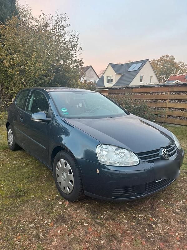 Gebraucht VW Golf V 74 PS (54 kW) 2004 Blau Kleinwagen