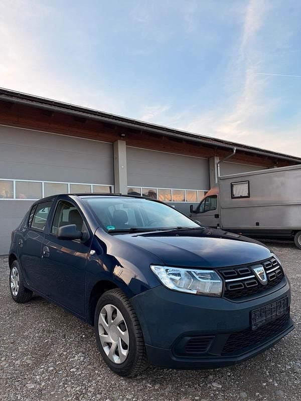 Gebraucht Dacia Sandero 73 PS (53 kW) 2018 Blau Kleinwagen