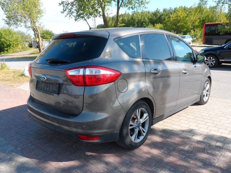 Gebraucht Ford C-MAX 140 PS (102 kW) 2014 Braun Van / Kleinbus