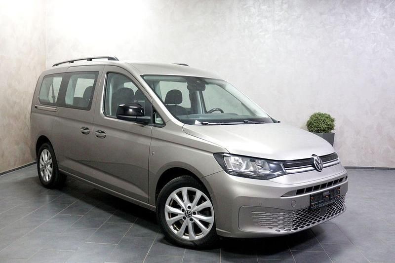 Gebraucht VW Caddy Maxi Life 122 PS (89 kW) 2021 Mojave beige metallic Van / Kleinbus