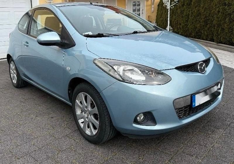Second-hand Mazda 2 68 CP (50 kW) 2009 Albastru Hatchback