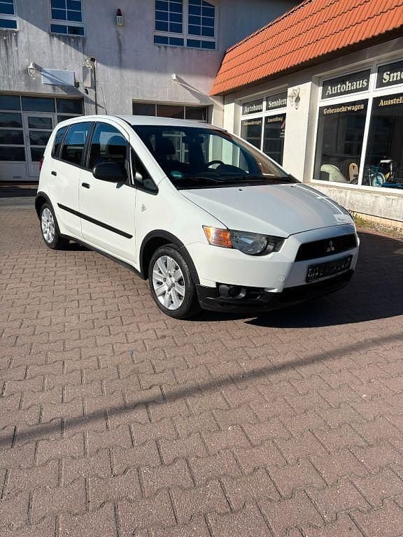 Gebraucht Mitsubishi Colt Edition 95 PS (69 kW) 2010 Weiß Kleinwagen