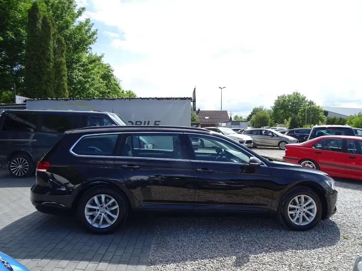 Gebraucht VW Passat 150 PS (110 kW) 2018 Schwarz Kombi