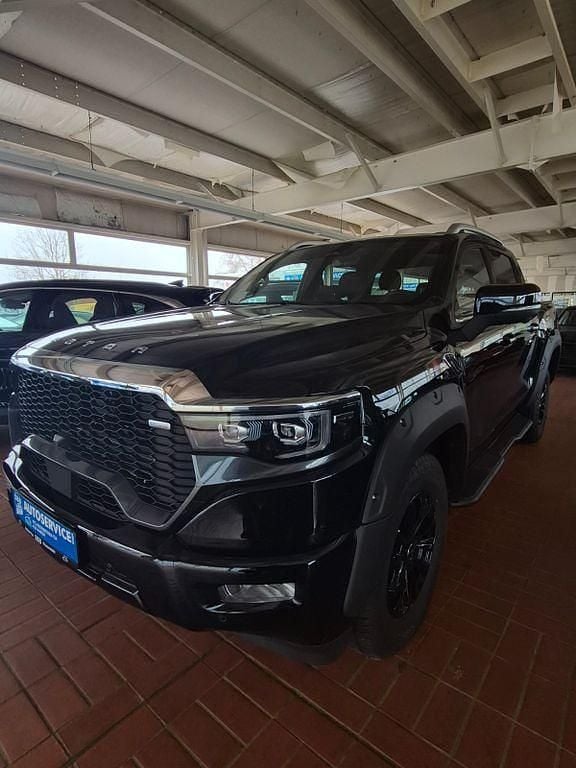 Neu Foton 4 173 PS (127 kW) 2026 Schwarz SUV