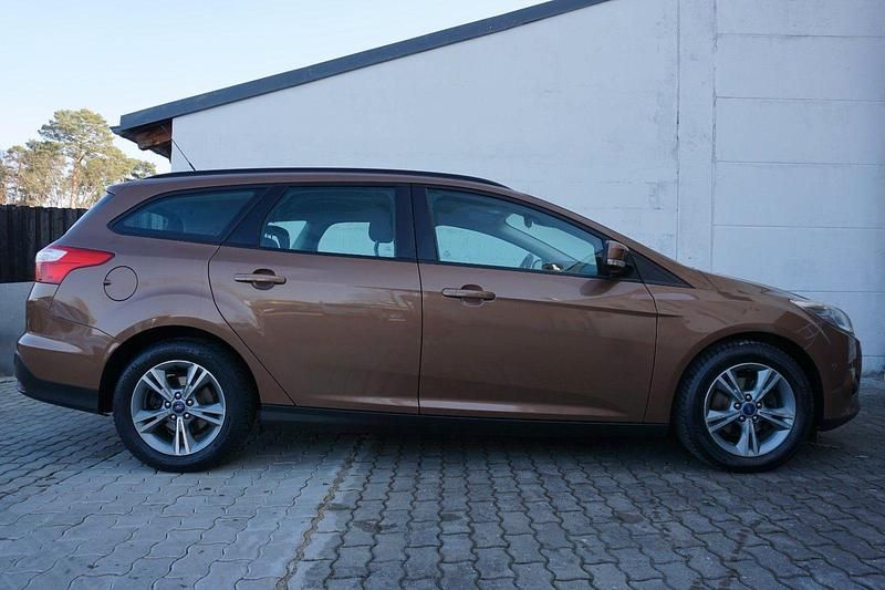Gebraucht Ford Focus 125 PS (91 kW) 2013 Braun Kombi