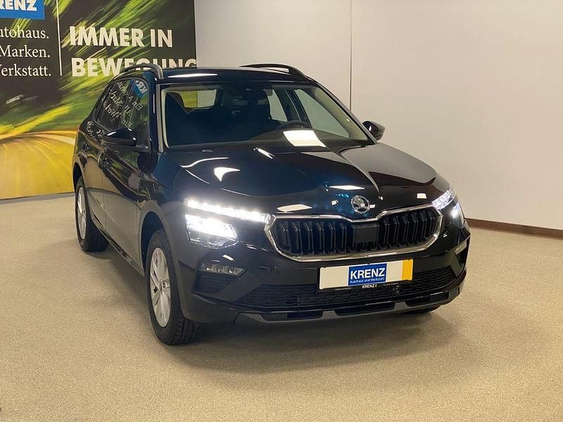 Neu Skoda Kamiq Essence 116 PS (85 kW) 2026 Schwarz SUV