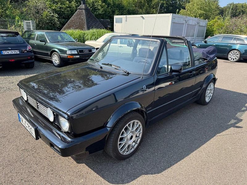 Schwarz Gebraucht 1990 VW Golf Cabriolet Cabrio | 11.700 € - Bild 1/4