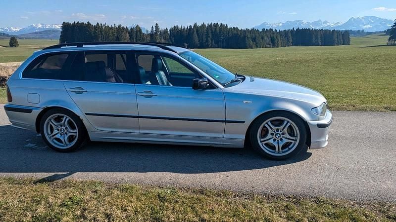 Gebraucht BMW 330 204 PS (150 kW) 2003 Silber Kombi
