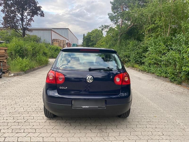 Gebraucht VW Golf IV 75 PS (55 kW) 2004 Blau Limousine
