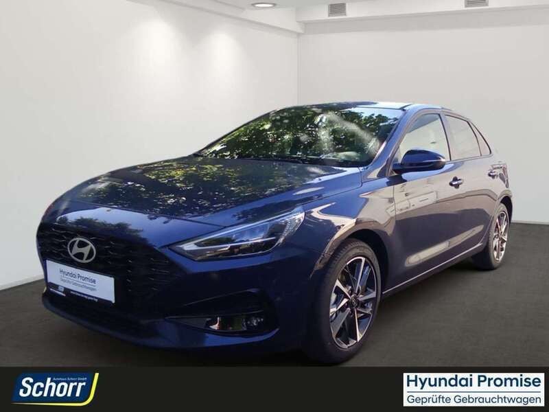 Dunkel blau Gebraucht 2024 Hyundai i30 Advantage Limousine | 21.500 € (Fairer Preis) - Bild 1/4