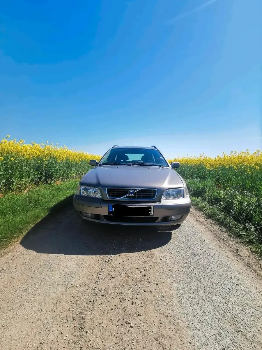 Gebraucht Volvo V40 122 PS (89 kW) 2004 Grau Kombi