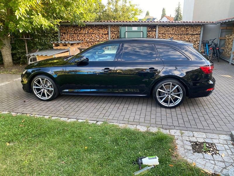 Gebraucht Audi A4 Sport 190 PS (139 kW) 2016 Schwarz Kombi