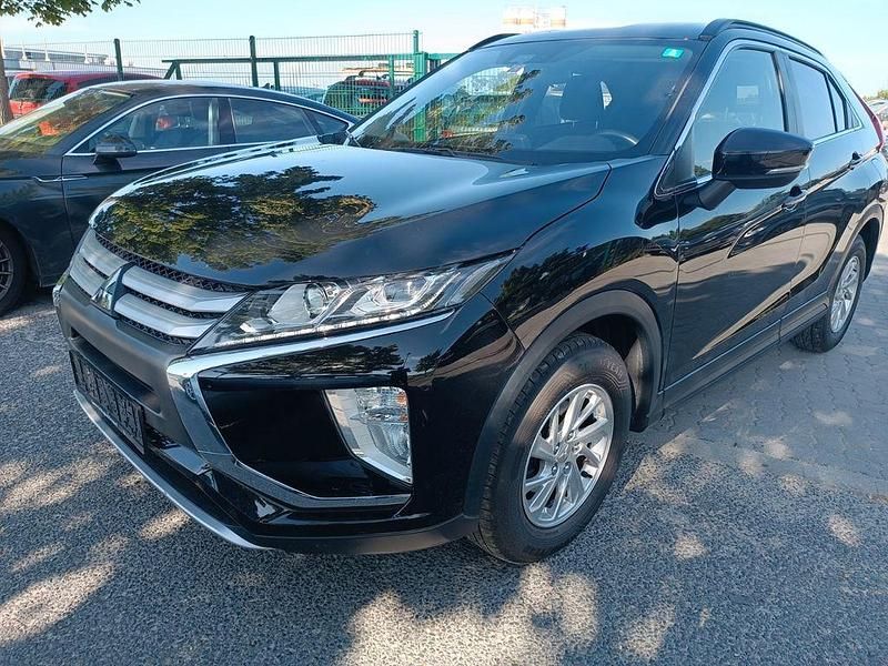 Schwarz Gebraucht 2019 Mitsubishi Eclipse Cross SUV | 12.500 € (Etwas zu teuer) - Bild 1/4
