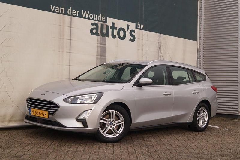 Gebraucht Ford Focus Trend 124 PS (91 kW) 2021 Grau Kombi