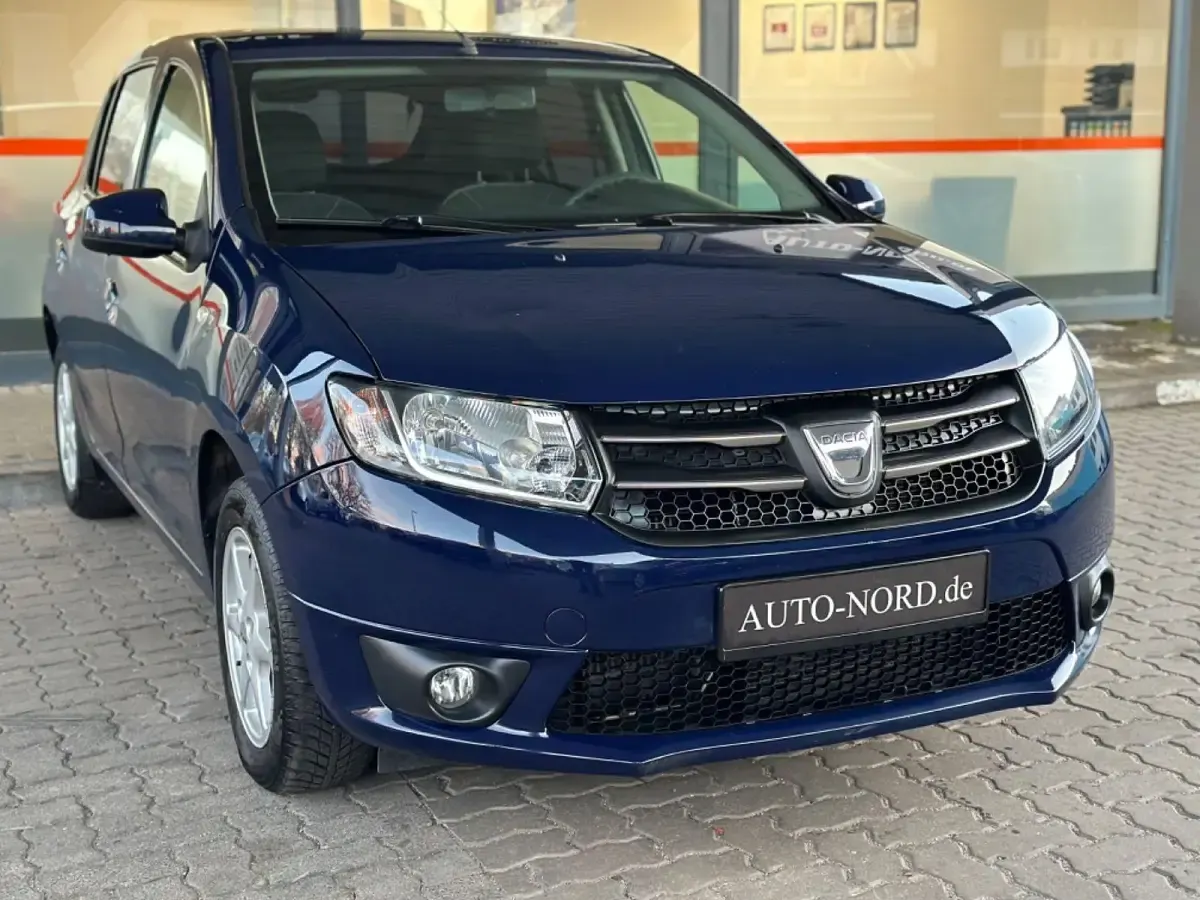 Gebraucht Dacia Sandero 90 PS (66 kW) 2014 Blau Limousine