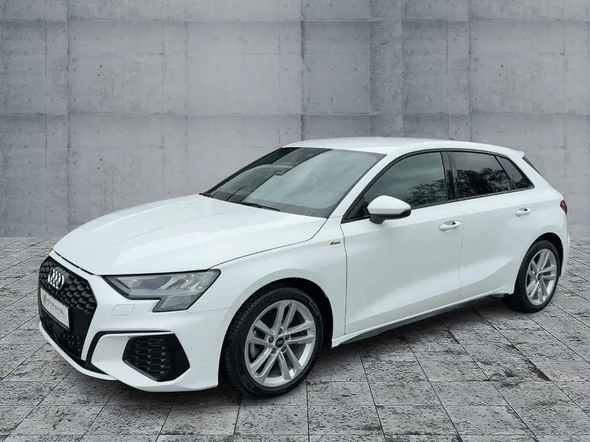 Gebraucht Audi A3 S-Line 110 PS (80 kW) 2023 Ibisweiß Limousine