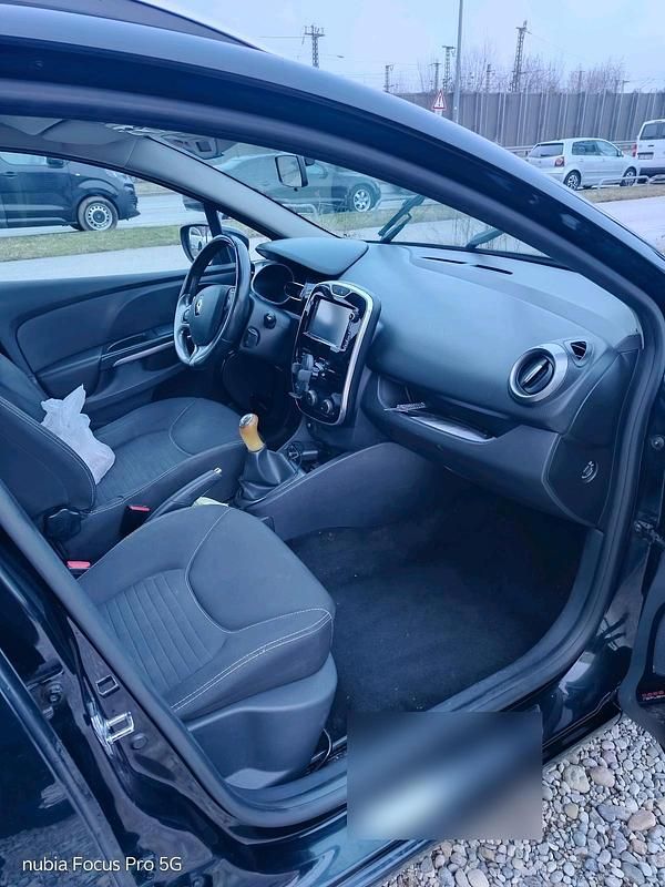 Gebraucht Renault Clio IV 90 PS (66 kW) 2016 Schwarz Kleinwagen
