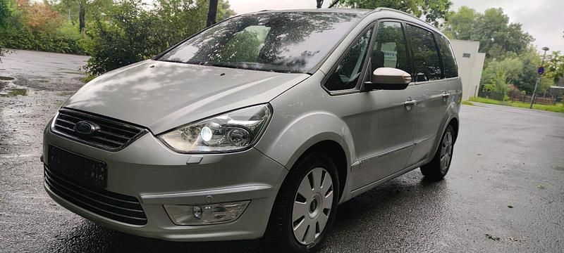 Silber Gebraucht 2014 Ford Galaxy Van / Kleinbus | 8.700 € (Fairer Preis) - Bild 1/4