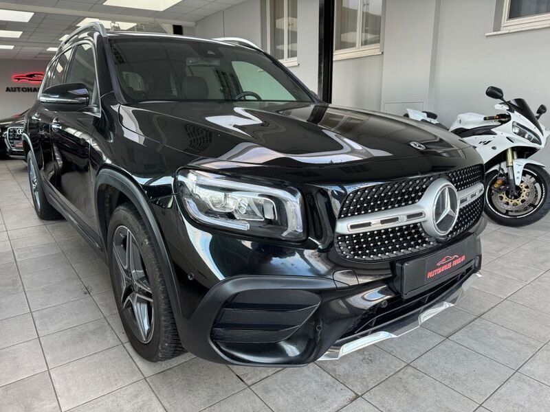 Schwarz Gebraucht 2020 Mercedes GLB220 AMG line SUV | 44.990 € - Bild 1/4