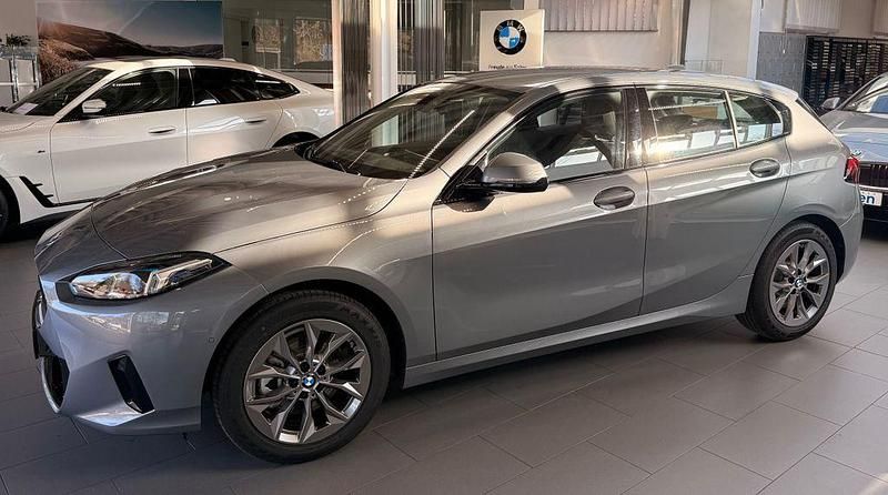 Gebraucht BMW 120 Performance 170 PS (125 kW) 2024 Grau Kleinwagen