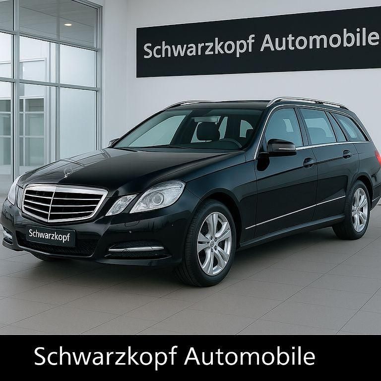 Gebraucht Mercedes E220 AMG 170 PS (125 kW) 2013 Schwarz Kombi