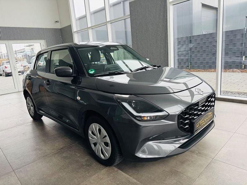 Gebraucht Suzuki Swift Comfort 83 PS (61 kW) 2024 Grau Kleinwagen