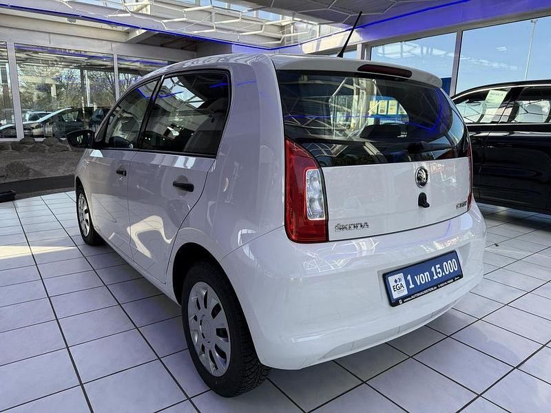 Gebraucht Skoda Citigo Active 60 PS (44 kW) 2019 Candyweiss Kleinwagen