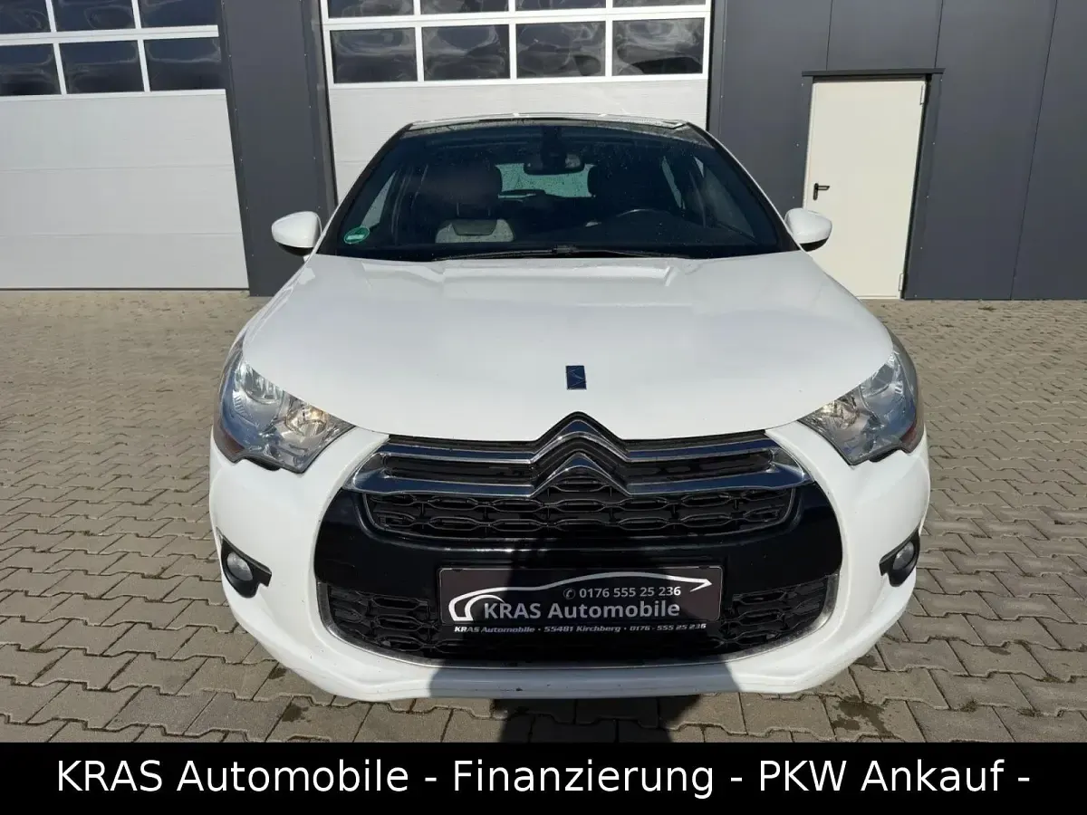 Gebraucht Citroën DS4 So Chic 120 PS (88 kW) 2012 Weiß Kleinwagen