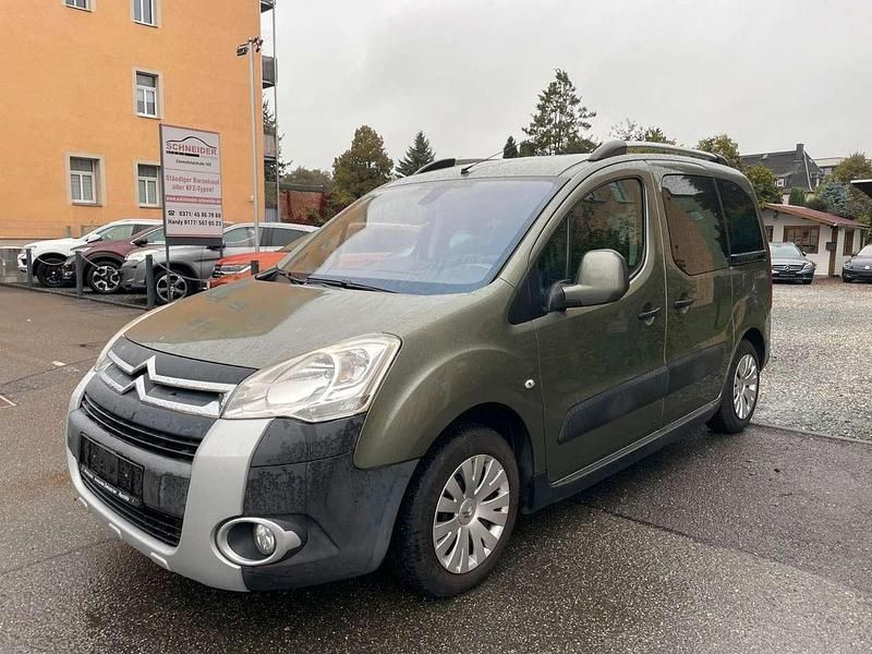 Grün Gebraucht 2010 Citroën Berlingo XTR Van / Kleinbus | 4.500 € (Fairer Preis) - Bild 1/4