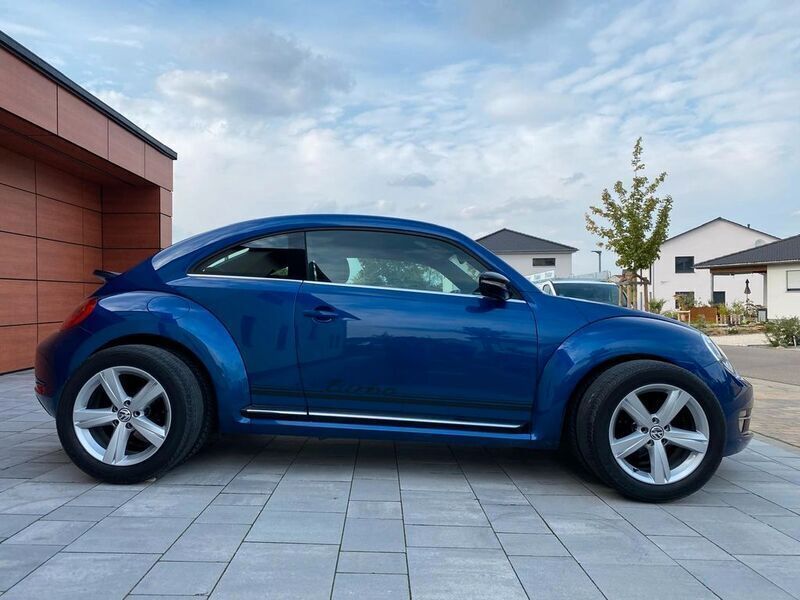 Blau Gebraucht 2012 VW Beetle Limousine | 10.500 € (Guter Preis) - Bild 1/4