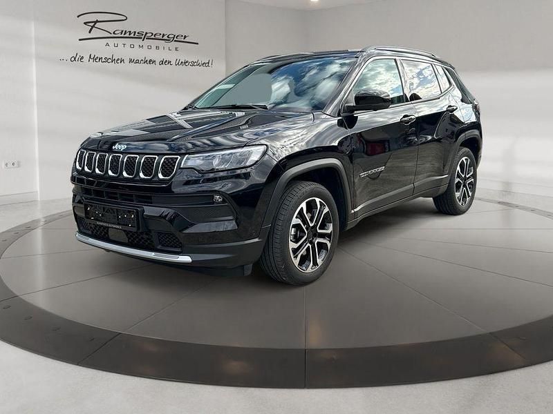 Gebraucht Jeep Compass Limited 131 PS (96 kW) 2023 Schwarz (solid black) SUV