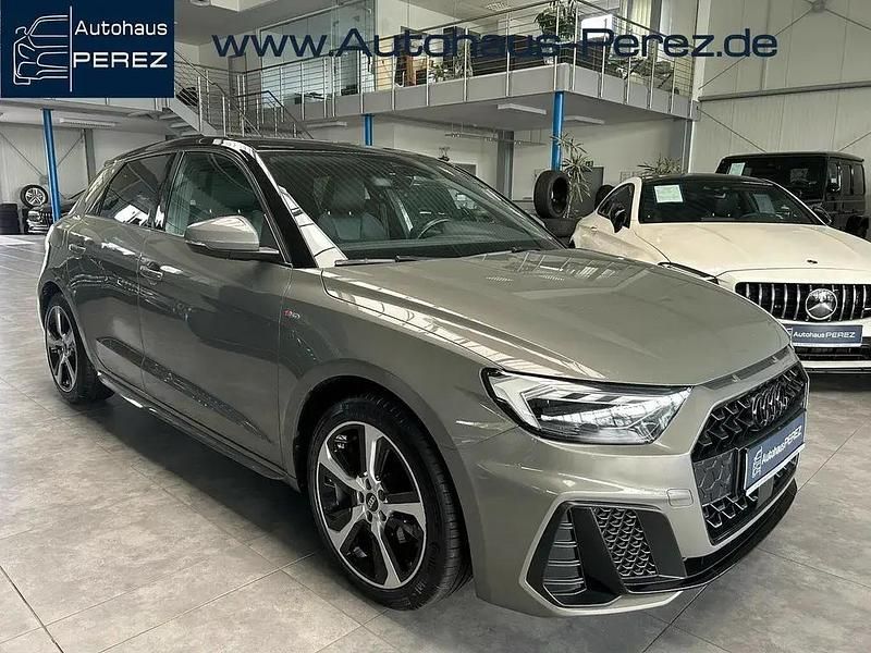 Grau Gebraucht 2021 Audi A1 S-Line Kleinwagen | 20.990 € (Guter Preis) - Bild 1/4