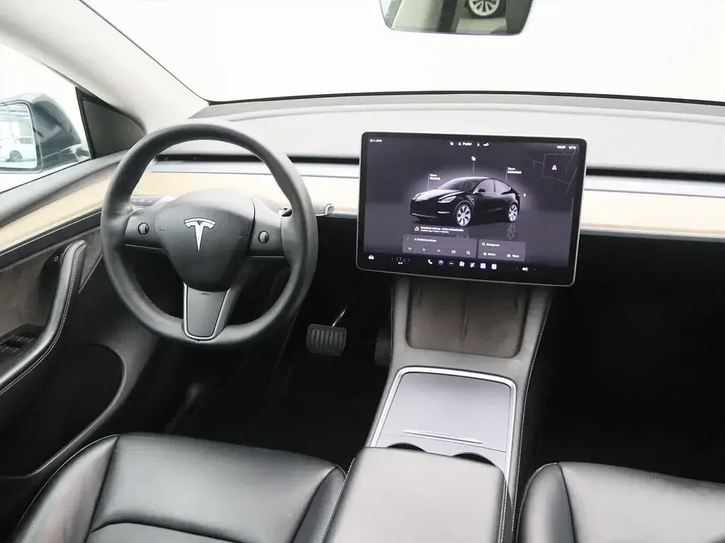 Gebraucht Tesla Model Y Standard Range 225 kW (306 PS) 2022 Schwarz SUV