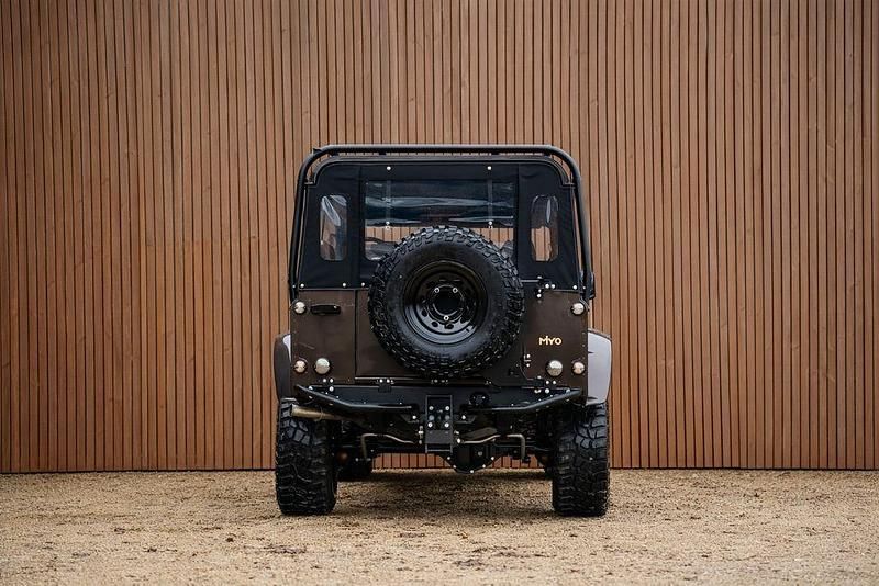 Gebraucht Land Rover Defender 200 PS (147 kW) 1986 Braun SUV