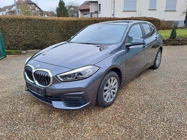 Gebraucht BMW 116 Advantage 116 PS (85 kW) 2021 Grau Kleinwagen