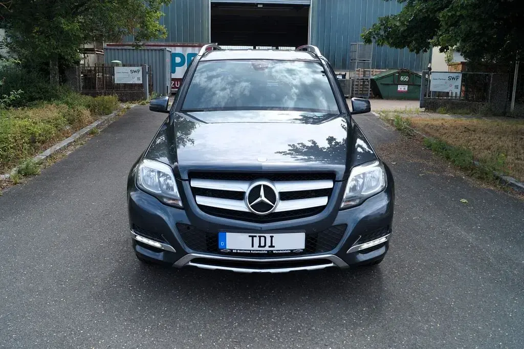 Gebraucht Mercedes GLK200 143 PS (105 kW) 2013 Grau SUV