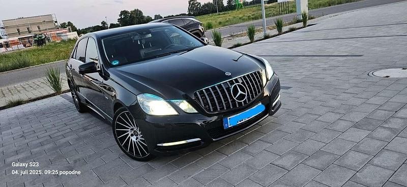 Gebraucht 2010 Mercedes E300 Business | 13.900 € - Bild 1/4