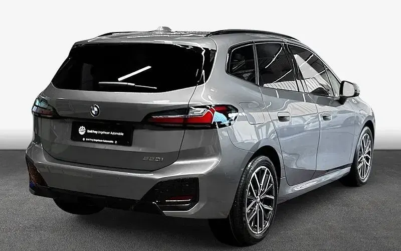 Neu BMW 220 170 PS (125 kW) 2025 Grau Coupé