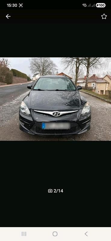 Schwarz Gebraucht 2010 Hyundai i30 Kombi | 1.650 € (Guter Preis) - Bild 1/4