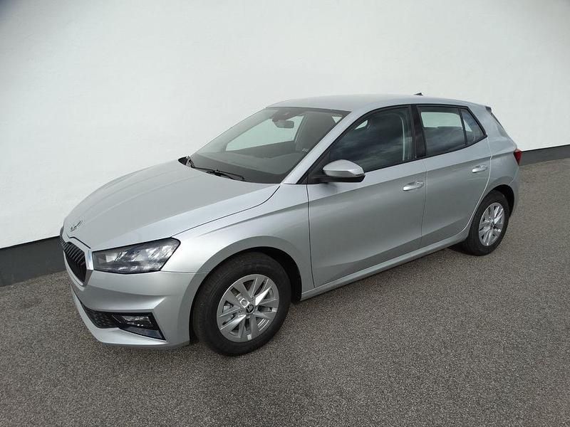 Neu Skoda Fabia Drive 116 PS (85 kW) 2025 Silber Kleinwagen
