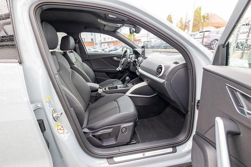 Gebraucht Audi Q2 S-Line 190 PS (139 kW) 2024 Pfeilgrau perleffekt SUV